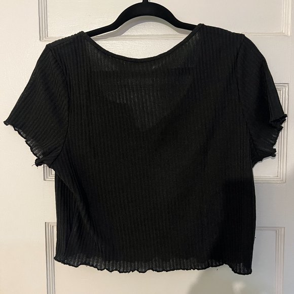 Shein Cropped T-Shirt - Picture 6 of 6